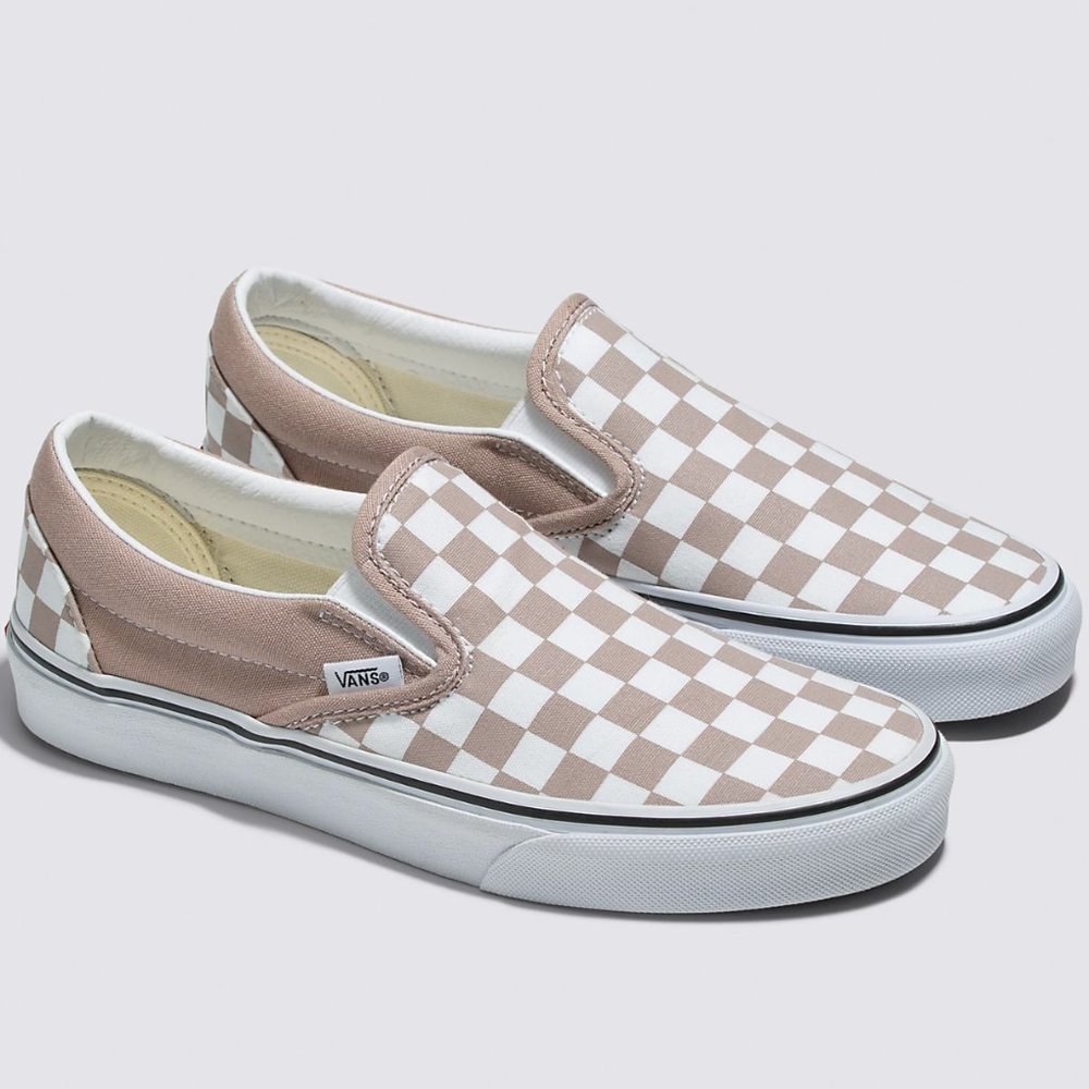 NWT Vans Classic Slip-On Checkerboard Shoe W 7.5 in ETHEREA/TRUE WHITE